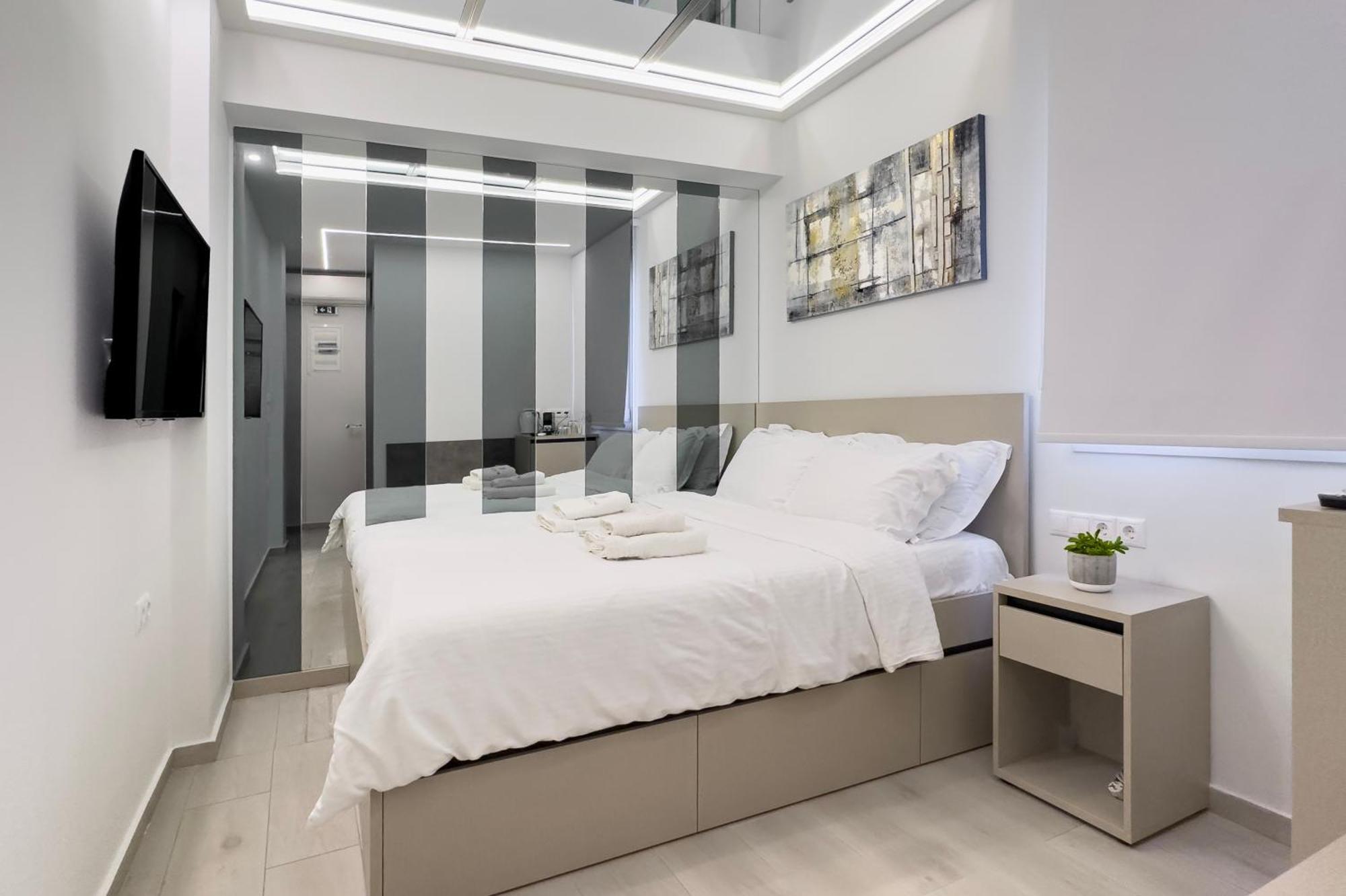 شقة Stylish Living - Iro أثينا المظهر الخارجي الصورة